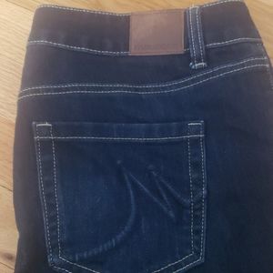 Maurices dark wash jeans size 8 short